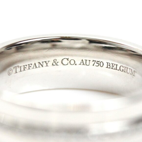 TIFFANY & CO. 18k White Gold Diamond Ring - Picture 5 of 7